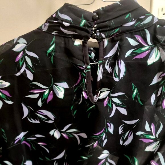 GRACIA Black Floral Chiffon Blouse Keyhole Neckline & Buttoned Cuffs -S - Picture 6 of 8
